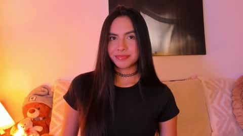 Juliana online show from March 25, 5:33 am