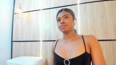 Snapshot of julianna_smith chatting on January 31, 2:48 am ANDREA online show from January 31, 2:48 am