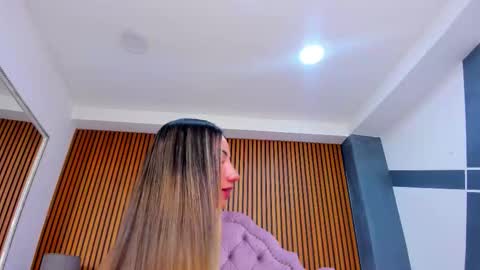 Julias online show from October 15, 4:53 pm