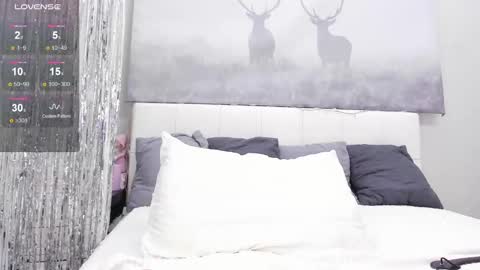 Snapshot of juliavangg_19 chatting on February 15, 2:58 am Julls online show from February 15, 2:58 am