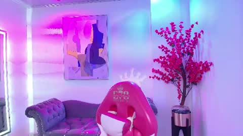 Julie online show from July 21, 4:02 am