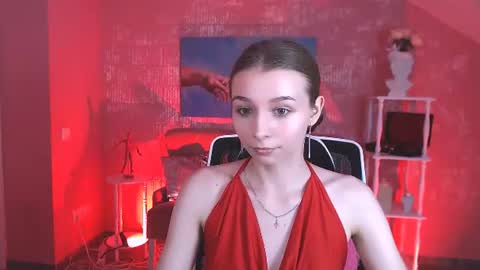 juliedaniel online show from July 28, 11:17 am