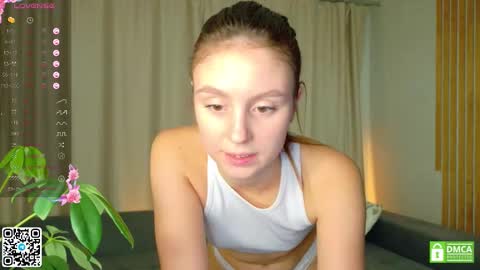 julieqt online show from October 23, 5:08 pm