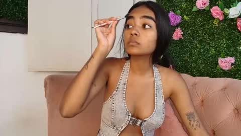 Juli online show from November 4, 8:03 pm