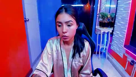 Snapshot of julieta_fn chatting on October 4, 2:00 pm julieta_fn online show from October 4, 2:00 pm