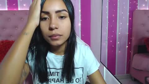 Snapshot of julieta_fn chatting on February 22, 12:40 pm julieta_fn online show from February 22, 12:40 pm
