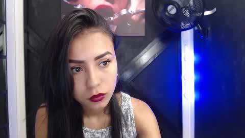 Snapshot of julieta_fn chatting on March 3, 12:31 pm julieta_fn online show from March 3, 12:31 pm