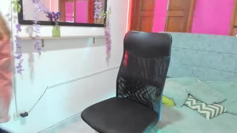 julieta_star69 online show from April 20, 7:06 pm