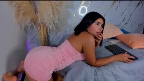 Julieth Gomez online show from July 12, 3:29 am