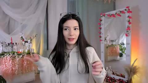 Julieta or Jully online show from February 24, 9:09 pm