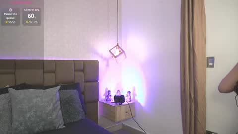 julieth_rojas online show from March 29, 4:11 am