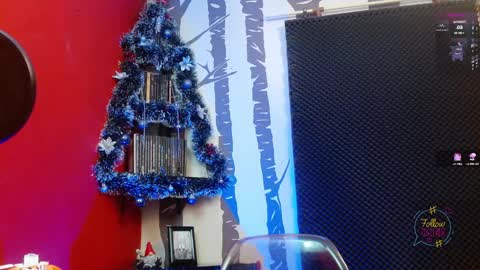 Snapshot of julieth_sex1 chatting on December 7, 8:55 am online show from December 7, 8:55 am