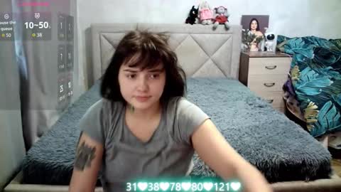 Snapshot of julietkalen chatting on October 6, 4:18 am Julietkitty online show from October 6, 4:18 am