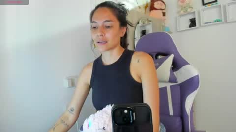 juliette online show from July 28, 8:52 pm
