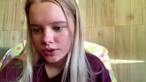 Malin online show from June 24, 3:22 pm