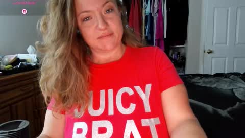 Juli Monroe online show from November 22, 8:17 am