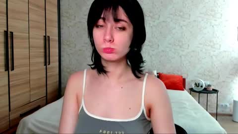 Snapshot of julissweet chatting on December 14, 7:40 am Asmodeus online show from December 14, 7:40 am
