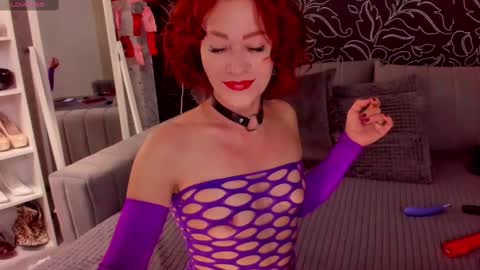Snapshot of jullia_moor chatting on March 12, 1:14 am jullia_moor online show from March 12, 1:14 am
