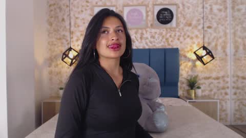 Snapshot of july_gh chatting on December 14, 8:40 pm Julietha online show from December 14, 8:40 pm