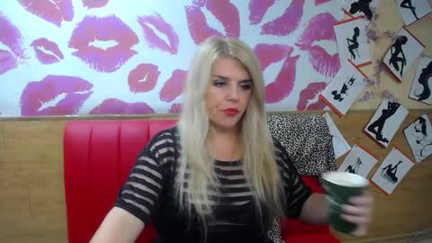 Snapshot of julya_barbi chatting on September 26, 6:33 am Julya Barbi online show from September 26, 6:33 am