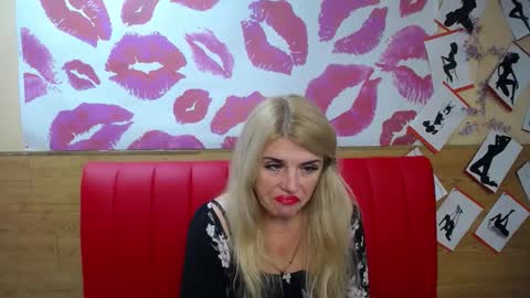 Snapshot of julya_barbi chatting on September 10, 5:29 am Julya Barbi online show from September 10, 5:29 am