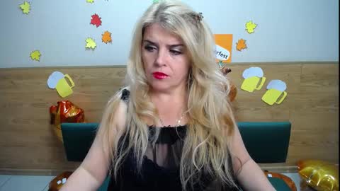 Snapshot of julya_barbi chatting on September 16, 5:48 am Julya Barbi online show from September 16, 5:48 am