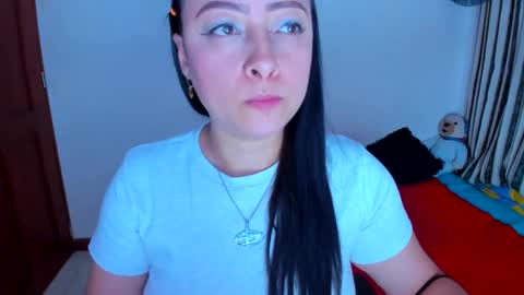 Snapshot of julybravo chatting on January 14, 11:05 pm juliana online show from January 14, 11:05 pm