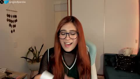 Snapshot of jungleofpandas chatting on December 13, 2:21 am Call me Sussy  online show from December 13, 2:21 am
