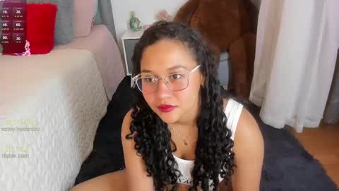 Snapshot of juphiteer chatting on March 3, 3:26 pm viviana sasha online show from March 3, 3:26 pm