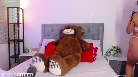 Snapshot of juphiteer chatting on January 14, 4:08 pm viviana sasha online show from January 14, 4:08 pm