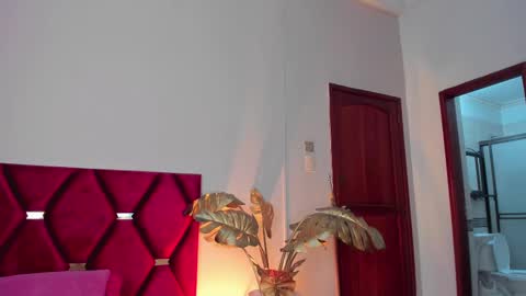 Snapshot of jupiterfoxxxx chatting on March 12, 12:31 am Jupiter Fox online show from March 12, 12:31 am