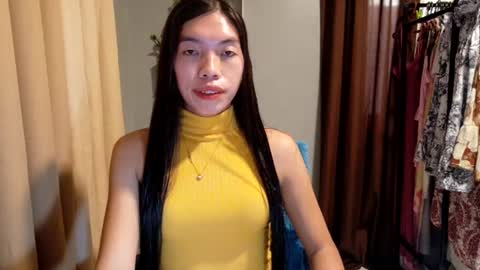 jusa_yan online show from June 18, 2:02 am
