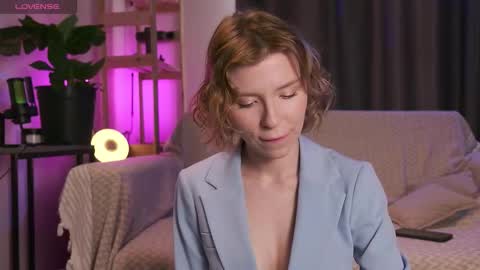 Caroline but call me Carrie online show from October 19, 9:00 am