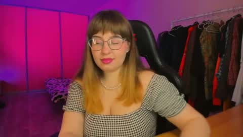 Nika and Mark online show from April 14, 7:03 pm