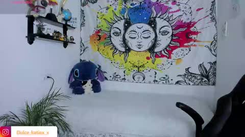 Sofia online show from November 19, 7:25 pm