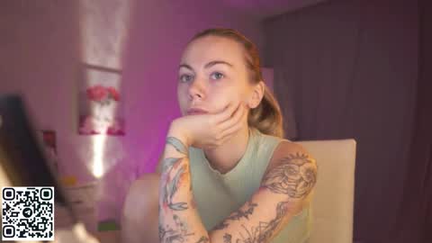 Snapshot of justbarbie chatting on September 12, 10:13 am Alexa online show from September 12, 10:13 am