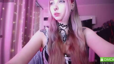 justmeowgirl online show from May 30, 6:33 am