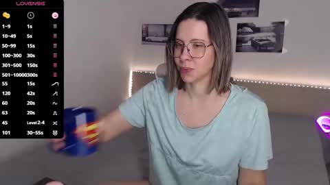 Julie online show from February 16, 4:45 am