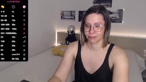 Julie online show from March 10, 5:00 am