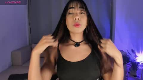 Snapshot of jvenuss chatting on October 21, 11:20 pm ees 3 online show from October 21, 11:20 pm