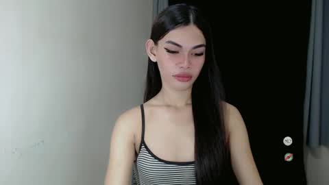 Snapshot of kaamy_dake chatting on January 17, 9:49 am KAAMY online show from January 17, 9:49 am
