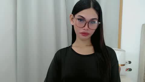 Snapshot of kaamy_dake chatting on October 2, 3:50 pm KAAMY online show from October 2, 3:50 pm