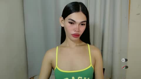 Snapshot of kaamy_dake chatting on February 15, 3:39 pm KAAMY online show from February 15, 3:39 pm