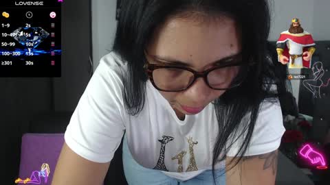 Snapshot of kaarlaa_ chatting on February 4, 7:55 pm Karla online show from February 4, 7:55 pm