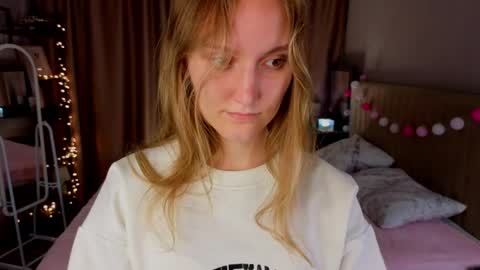 Kate online show from June 5, 6:58 pm