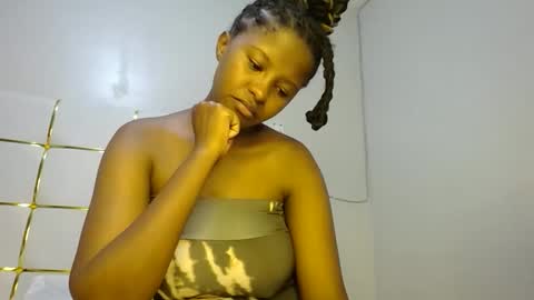 Snapshot of kadime001 chatting on February 14, 3:26 pm kadime online show from February 14, 3:26 pm
