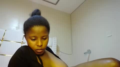Snapshot of kadime001 chatting on February 25, 3:31 am kadime online show from February 25, 3:31 am