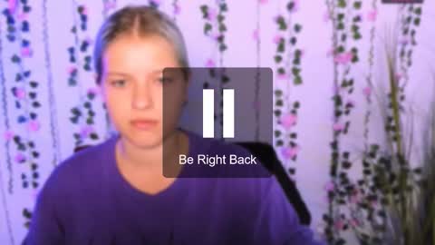 Snapshot of kaela_spell_ chatting on September 18, 10:25 am kaela_spell_ online show from September 18, 10:25 am