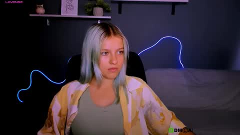 Snapshot of kaela_spell_ chatting on September 24, 12:59 pm kaela_spell_ online show from September 24, 12:59 pm