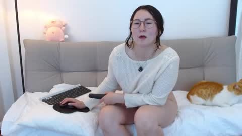 ChloeIndependient model online show from April 27, 9:45 pm